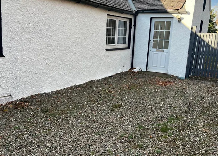 Gogarstone Cottage